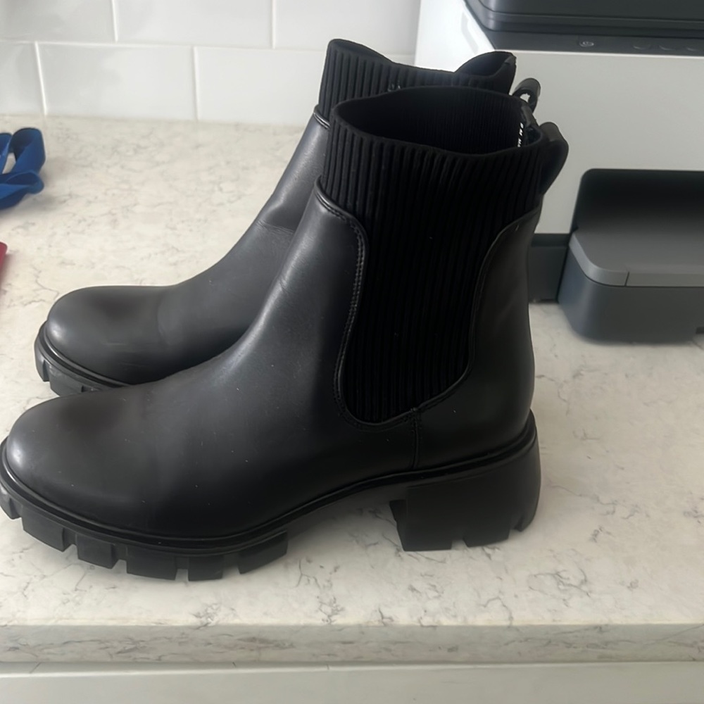 Steve Madden booties